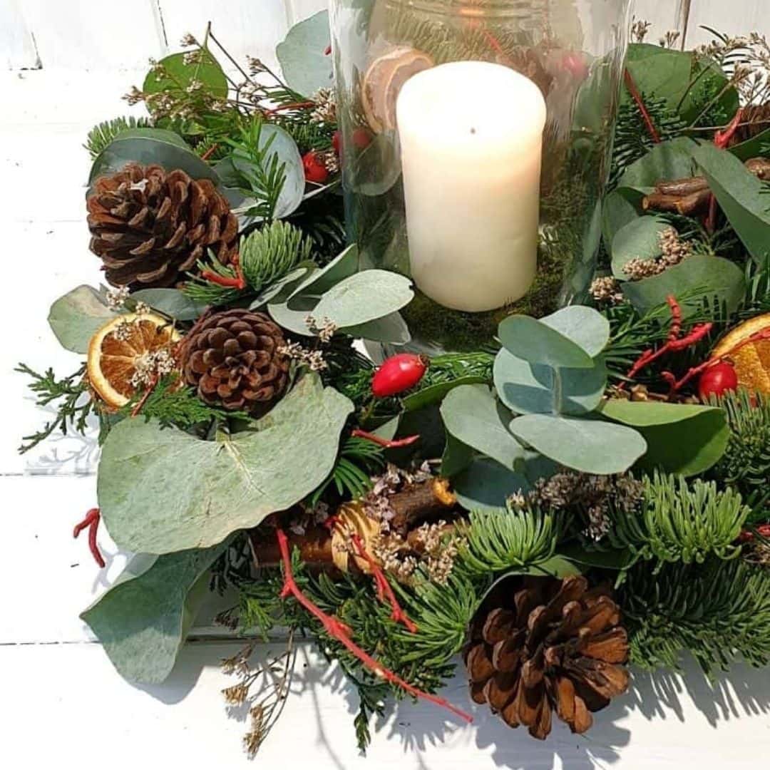 Natural Christmas arrangement