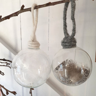 3" CLEAR GLASS CHRISTMAS BAUBLE